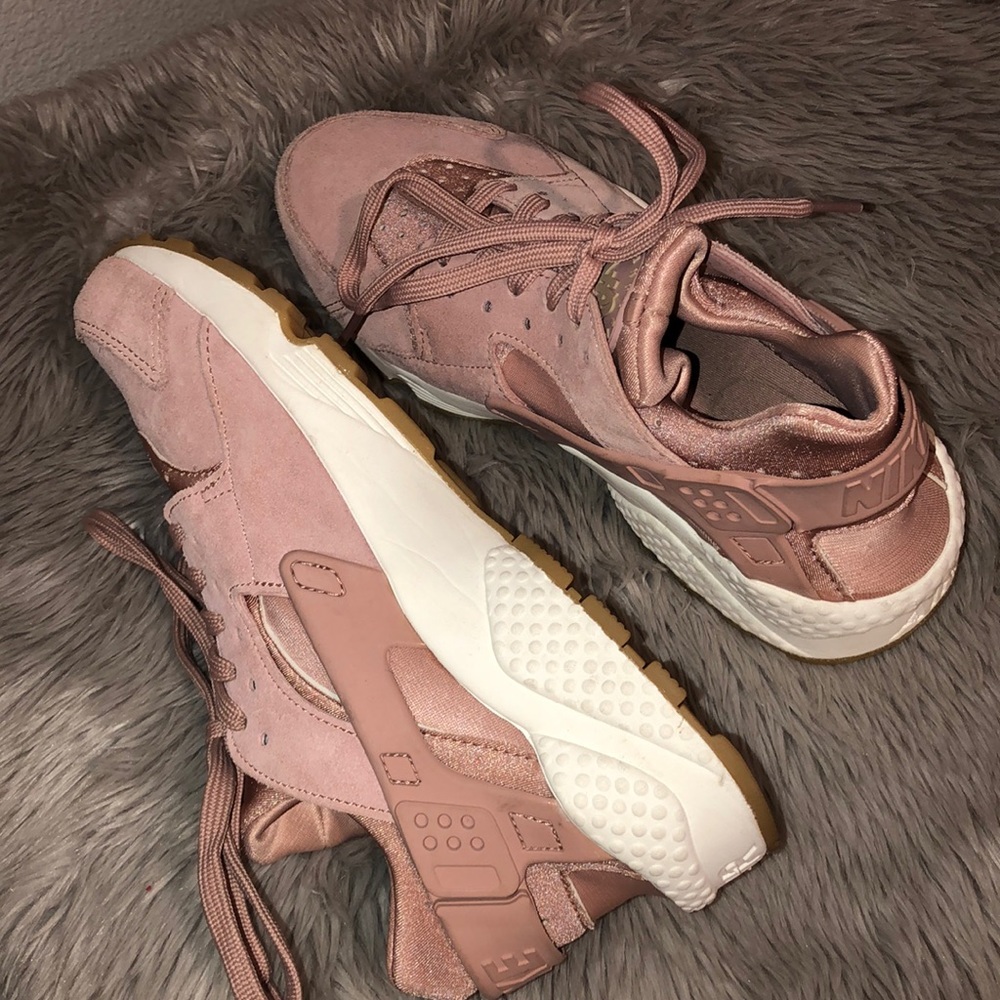 Women’s Nike Huarache